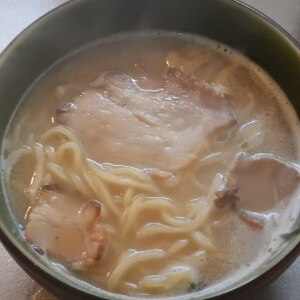 名物ラーメン店の！　｢大判チャーシュー｣